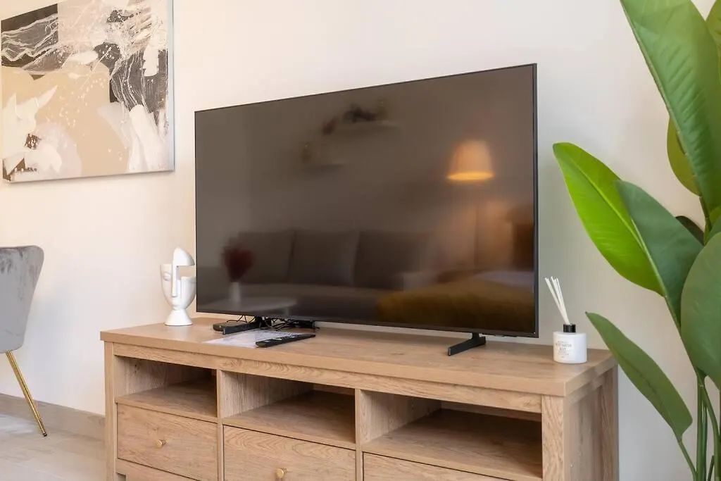 New Charming Studio In Jvc Dubai Apartment